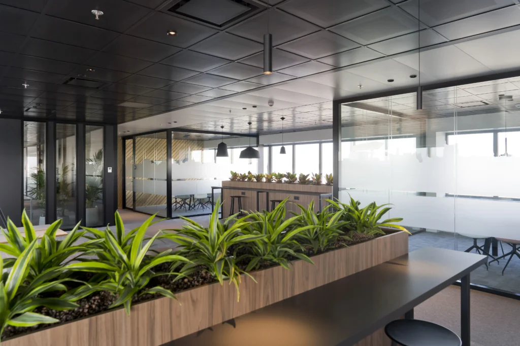 Case-CLEARMEDIA-Scheidinginswanden-4