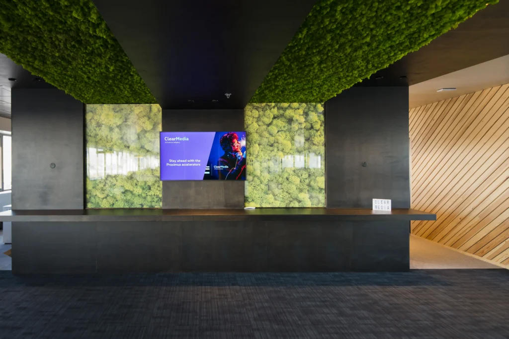 Case-CLEARMEDIA-Scheidinginswanden-1